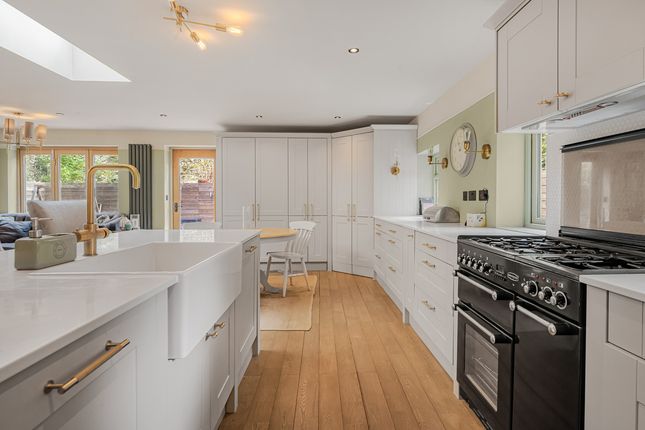 Station Cottage, Church Road, Caterham photo 4