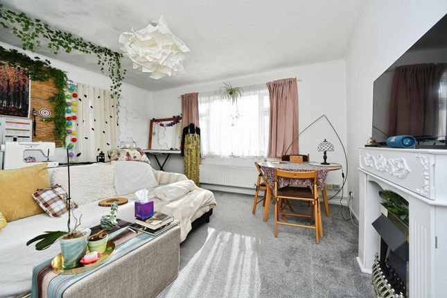 Curwen Place, Brighton photo 2