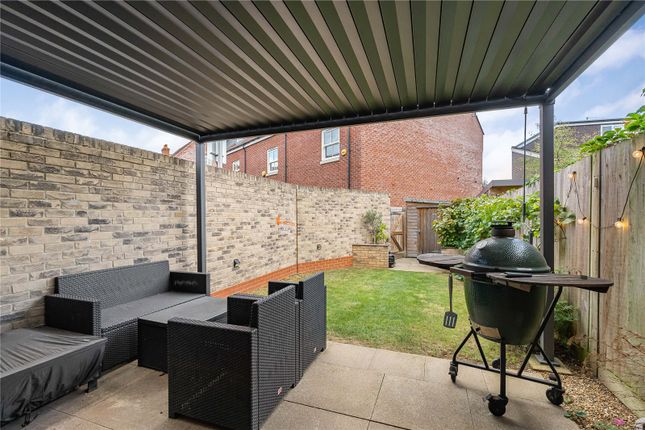 1, Foxley Mews, London photo 4