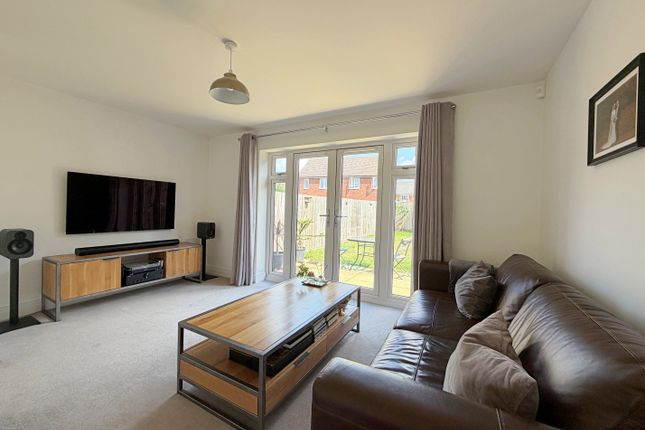 2, Hawthorn Drive, Kenilworth photo 4