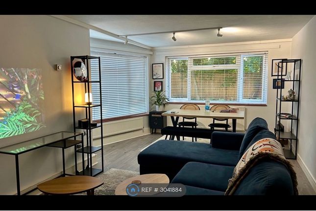 Oakfield Court Pampisford Road, South Croydon photo 3
