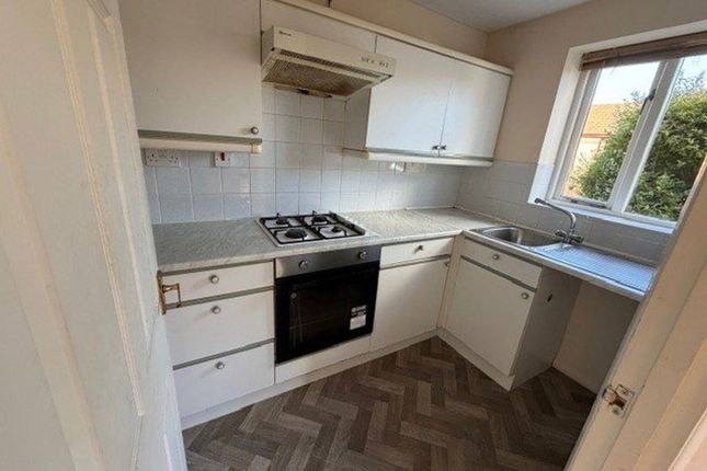 Torville Crescent, Kettering photo 3