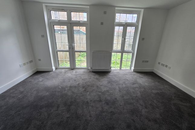 1b, Lambton Road, London photo 3
