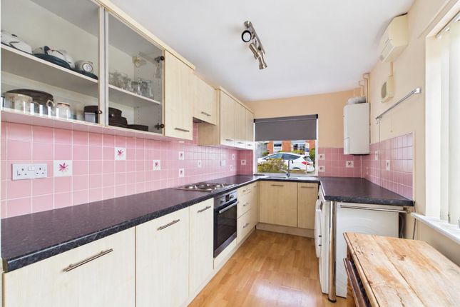 10, The Crescent, Mitcheldean photo 3