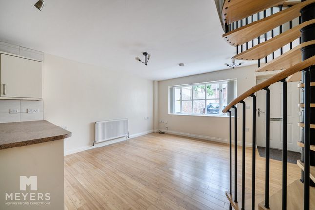 2, Colliton Mews, Dorchester photo 2