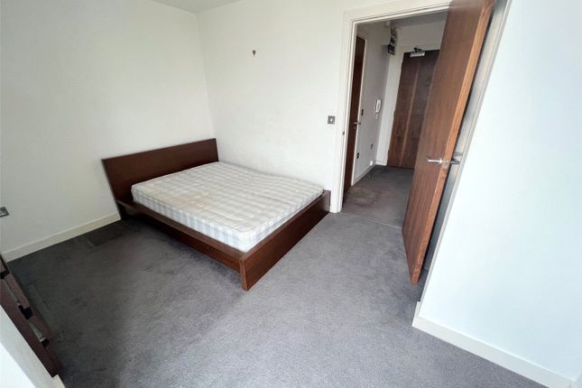 Flat for sale in Newport Road, Cardiff