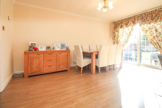 13, St. James Road, St. Neots photo 4