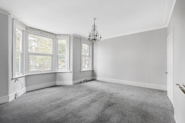 120, Mcleod Road, London photo 4
