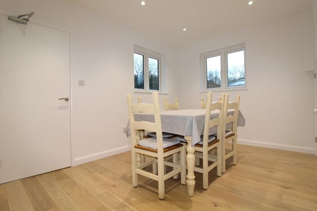 105, Cappell Lane, Stanstead Abbotts photo 4