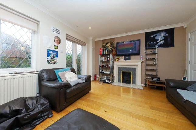 Ebrington, Grove Lane, Hillingdon photo 2