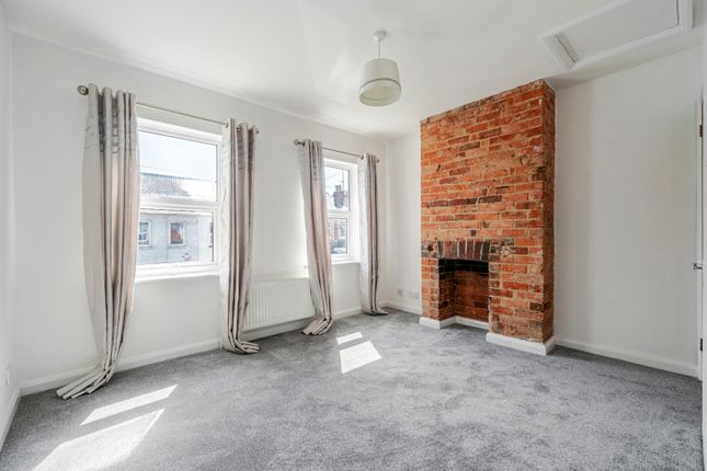 84, Sherwood Street, Berkshire photo 2