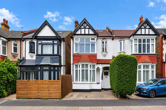 2-bed house on Flat 1, 16 Colson Road, Croydon, £390,000