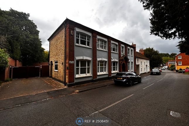 Thumbnail Flat to rent in Powage House, Aspley Guise, Milton Keynes