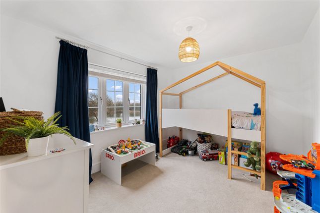 Detached house for sale in Threadneedle Way, Newark