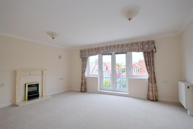Flat 56, Marlborough Court, Southfields Road, Eastbourne photo 4