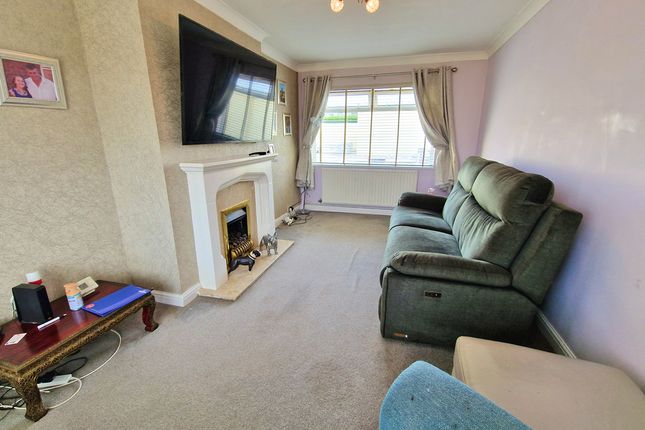20, CRIBBWR SQUARE, KENFIG HILL photo 4
