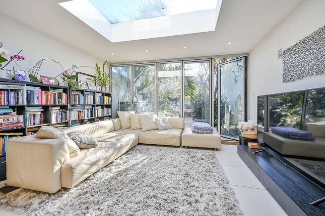 Windmill Road, Chiswick photo 3