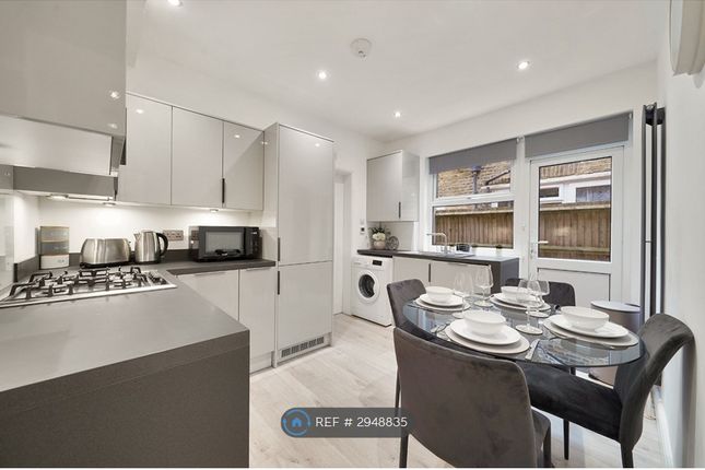 Fountain Road, Greater London photo 3