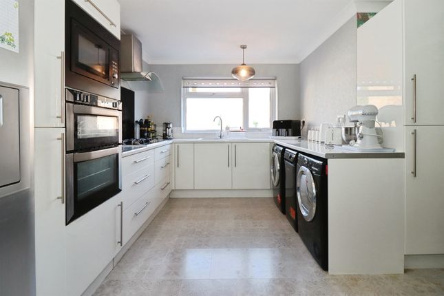 31, Caraway Gardens, Bristol photo 4