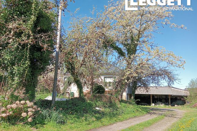 Thumbnail Villa for sale in Marcillac-La-Croisille, Corrèze, Nouvelle-Aquitaine