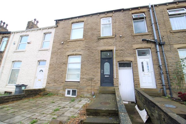 End terrace house to rent in Elm Street, Huddersfield