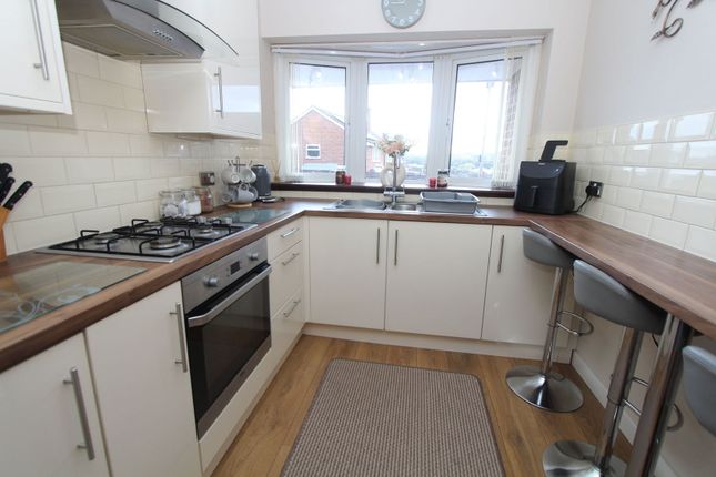 57, Walker Avenue, Brierley Hill photo 4
