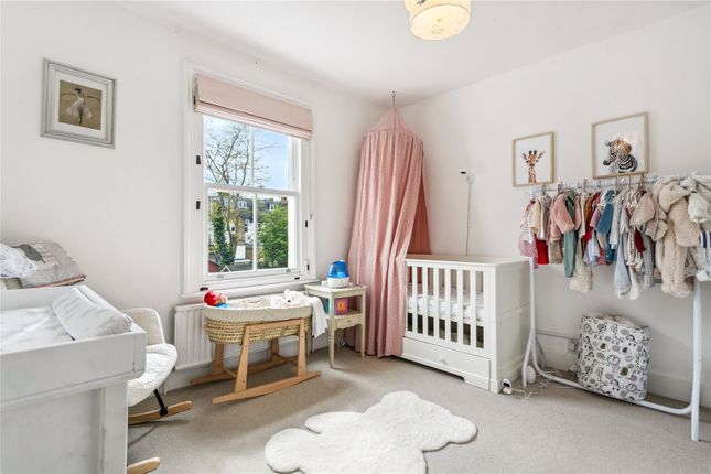 Terraced house to rent in Waynflete Street, London