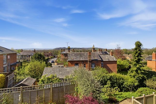 6, Knapp Close, Ledbury photo 2