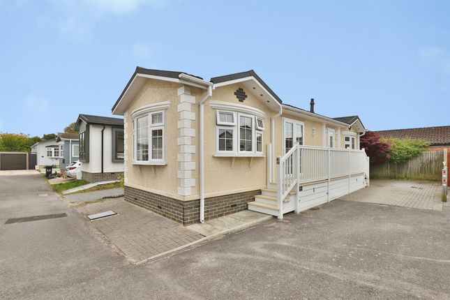 2-bed caravan on 30, Gracelands Park, Lyndhurst Road, Christchurch, £160,000