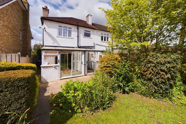 End terrace house for sale in Eldon Road, Caterham