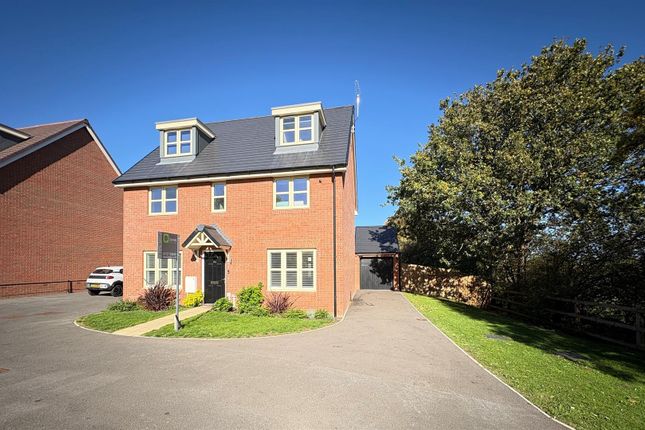 064 Osprey Drive - Front 3.Jpg