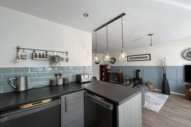 6, Carr Field, Bamber Bridge, Preston photo 5