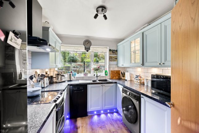 25, Leyburne Road, Dover photo 3