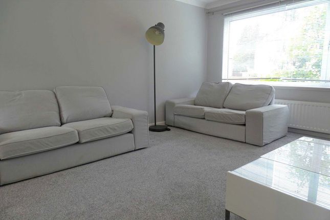 106, Brenfield Road, Glasgow photo 4