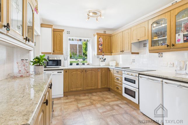 14 Marine Drive, Torpoint photo 4