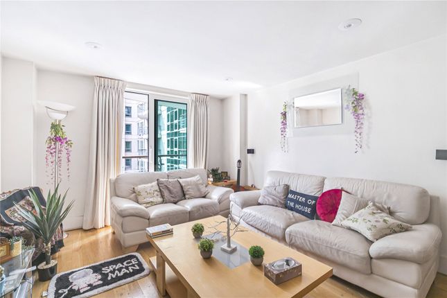 Flat 265 Drake House, 14, St. George Wharf, London photo 4
