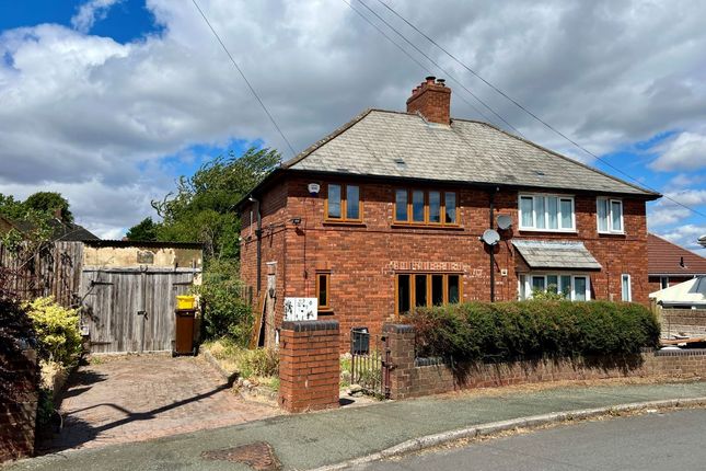 3-bed house on 57, Smout Crescent, Bilston, £39,000