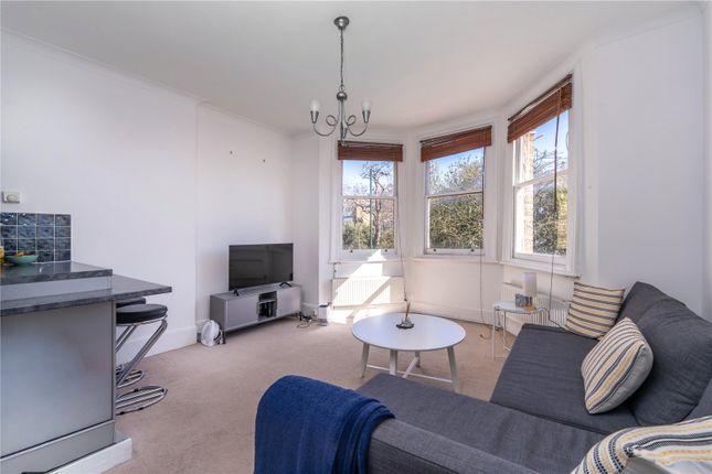 Flat 3, 209, St. Margarets Road, St Margarets photo 2