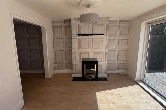 17, Westhead Avenue, Kirkby photo 4