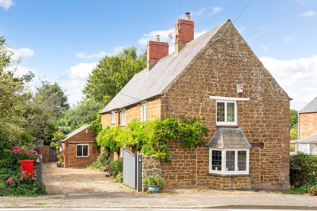 Thumbnail Detached house for sale in Banbury Road, Byfield, Daventry