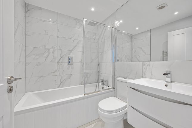 Flat 6, 2a Comerford Road, London photo 4