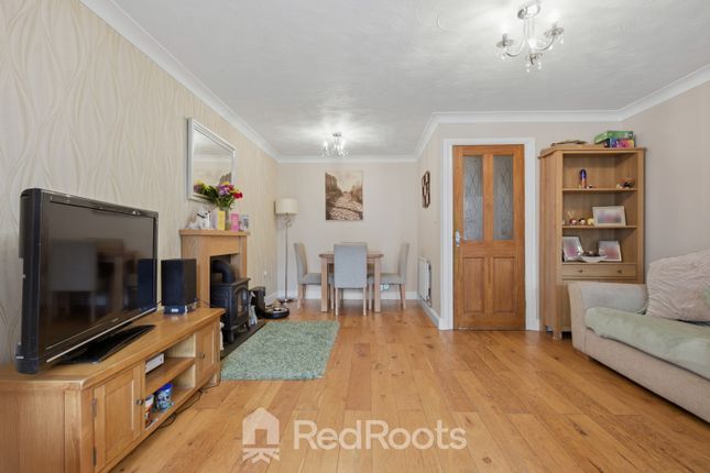 36, Beachill Crescent, Wakefield photo 4