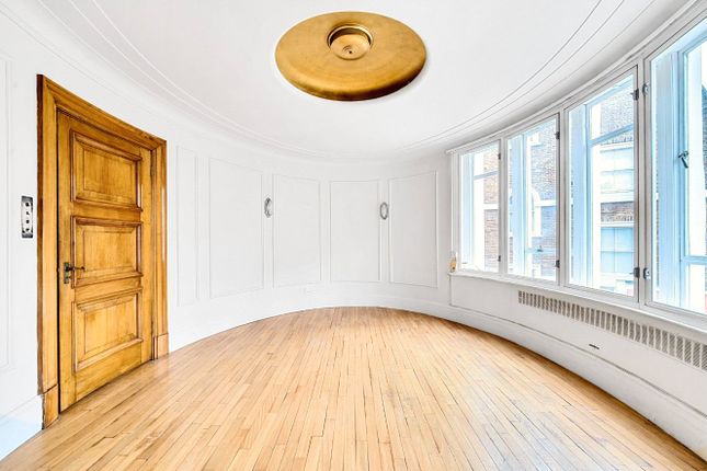 1-bed flat on Flat 1 The Bullion Building, 132-136, St John Street, London, £550,000
