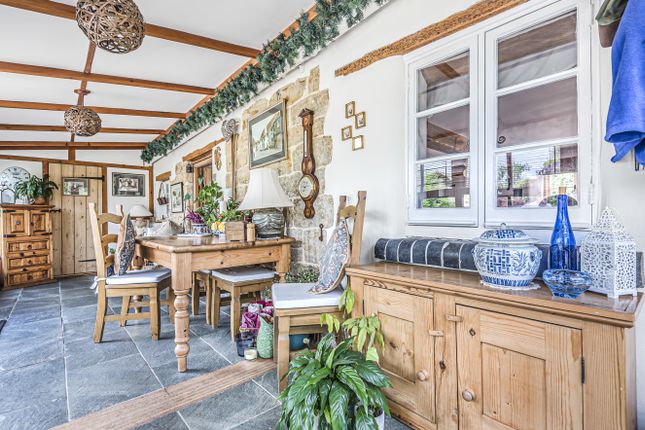September Cottage,, West Lane, South Petherton photo 4