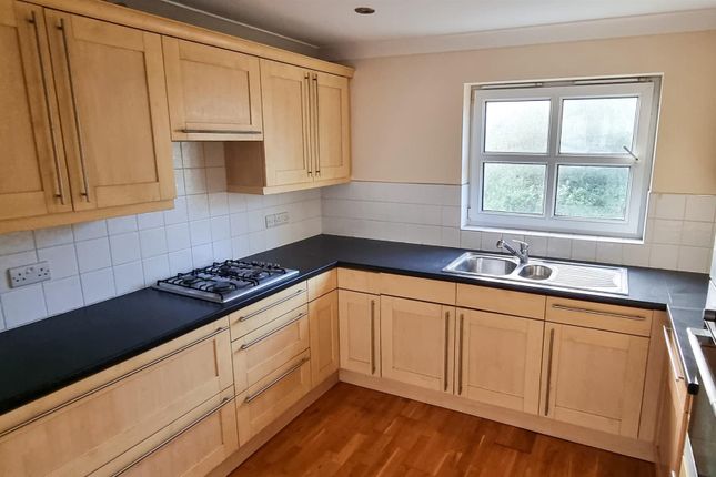 83, Kensington Gardens, Haverfordwest photo 2