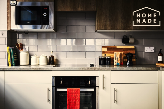 93E87c145E20F4c252cc871F5F98