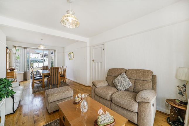 22, Abercorn Crescent, HARROW photo 2