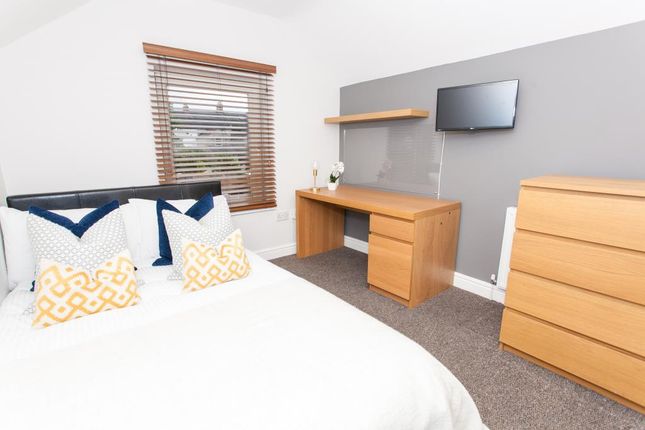 49, Minny Street, Cardiff photo 4