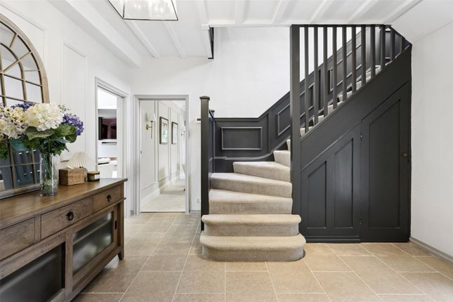 1, Ashley Rise, Walton-On-Thames photo 4