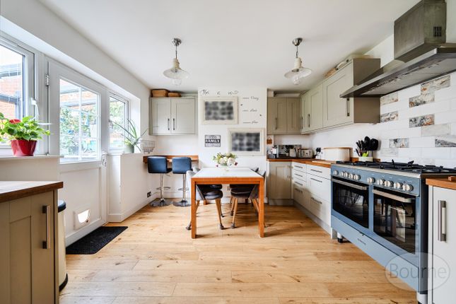 25, Rydes Hill Road, Guildford photo 4